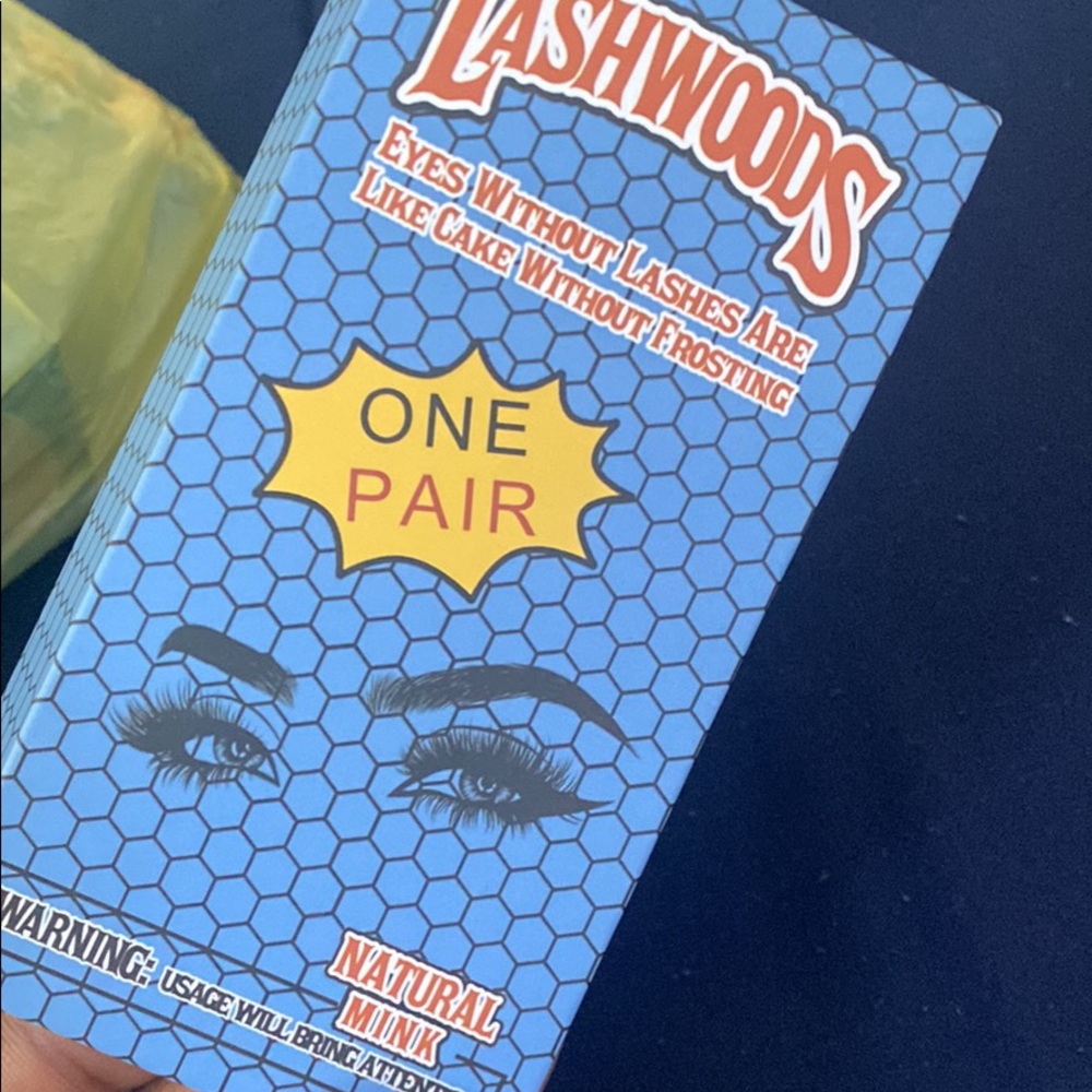 WHOLESALE 10 pairs of LashWoods🥳 y’all ladies be sure to shop with me 🤑